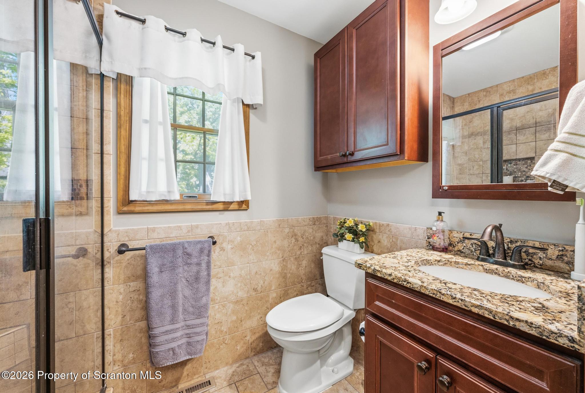 1307 Oakmont Road Clarks Summit, PA 18411 - Photo 19 of 53 DSC_2683-4