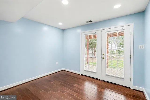 $3,900 | 13603 Kincaid Place, Chantilly, VA 20151