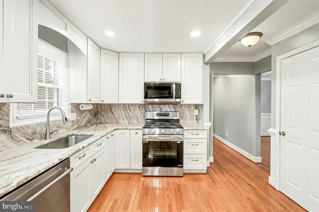 $3,900 | 13603 Kincaid Place, Chantilly, VA 20151