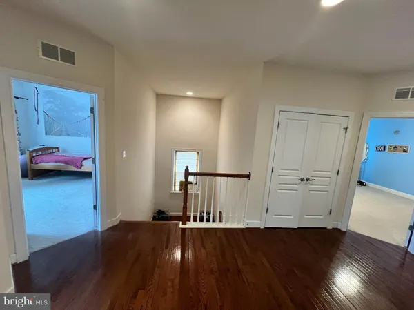 $5,500 | 42443 Reservoir Ridge Place, Ashburn, VA 20148