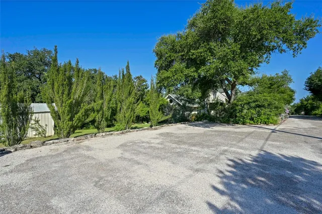 $2,148,000 | 167 Tumbleweed Trail North, Austin, TX 78733