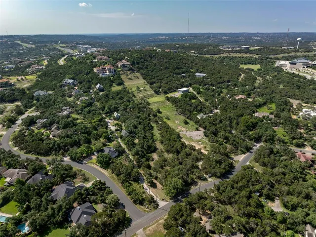 $2,148,000 | 167 Tumbleweed Trail North, Austin, TX 78733