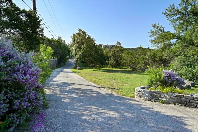 $2,148,000 | 167 Tumbleweed Trail North, Austin, TX 78733