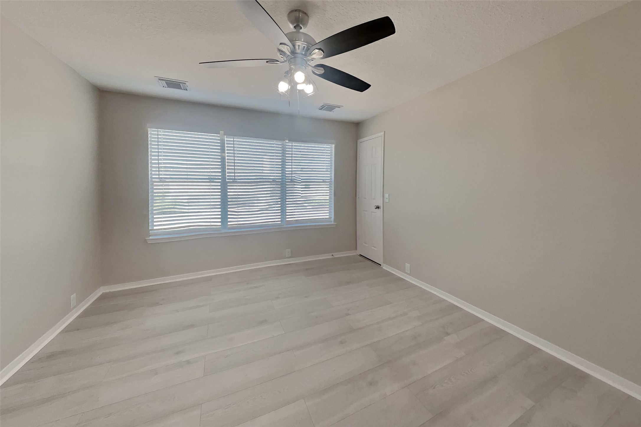 13510 Naples Bridge Road Sugar Land, TX 77498 - Photo 18 of 22 Gallery Image 18