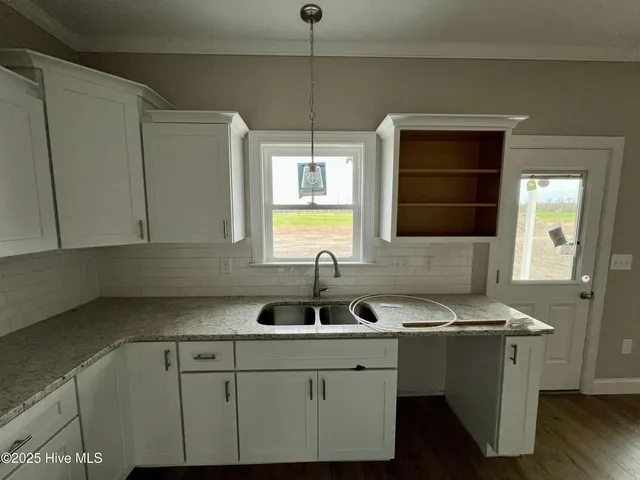 $258,900 | 604 South Vance Street, Fremont, NC 27830