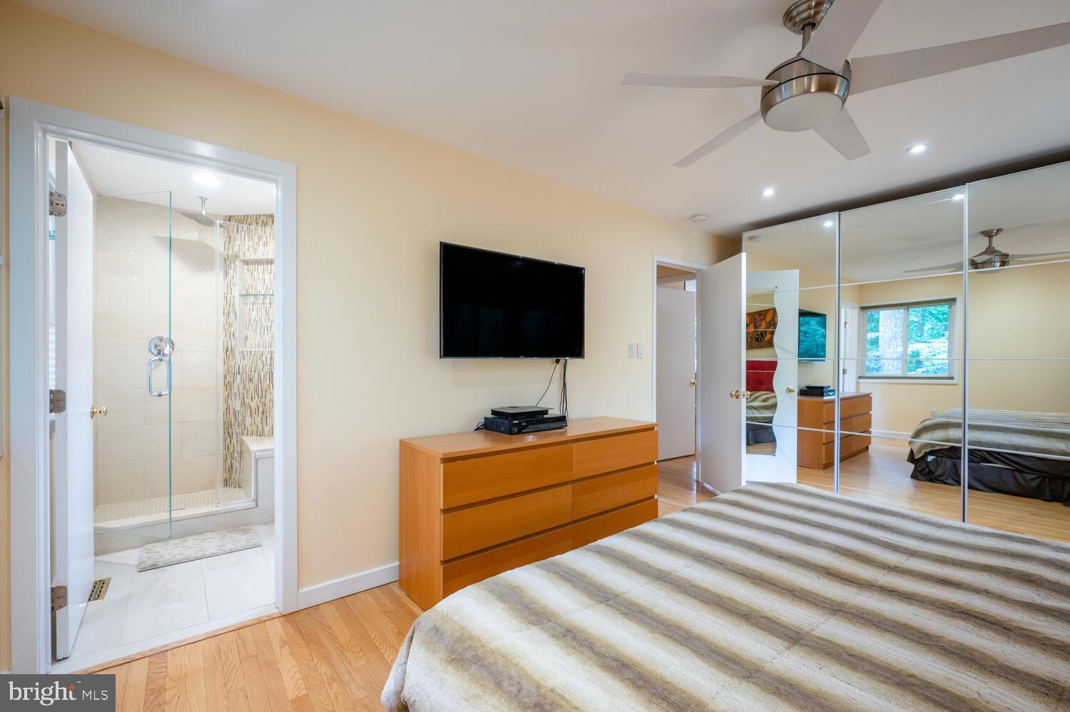 8313 Still Spring Court Bethesda, MD 20817 - Photo 16 of 39