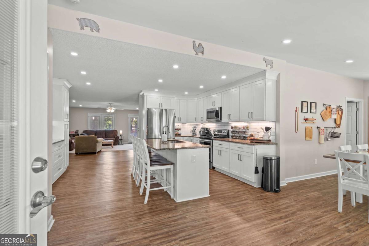 761 Fincherville Road Jackson, GA 30233 - Photo 7 of 79