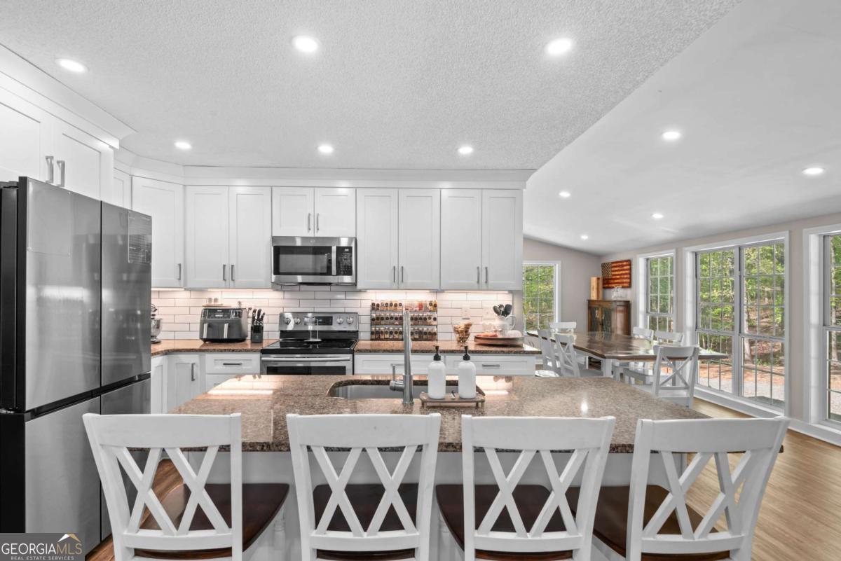 761 Fincherville Road Jackson, GA 30233 - Photo 9 of 79