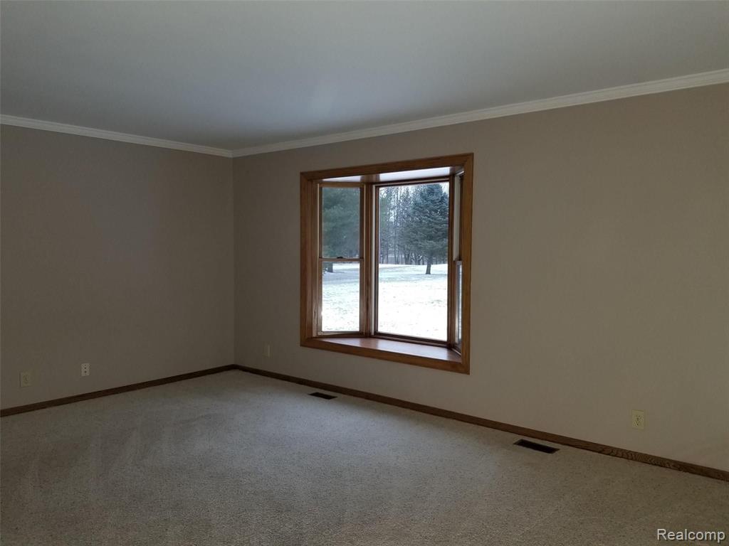 3960 West Coon Lake Road Howell, MI 48843 - Photo 9 of 40