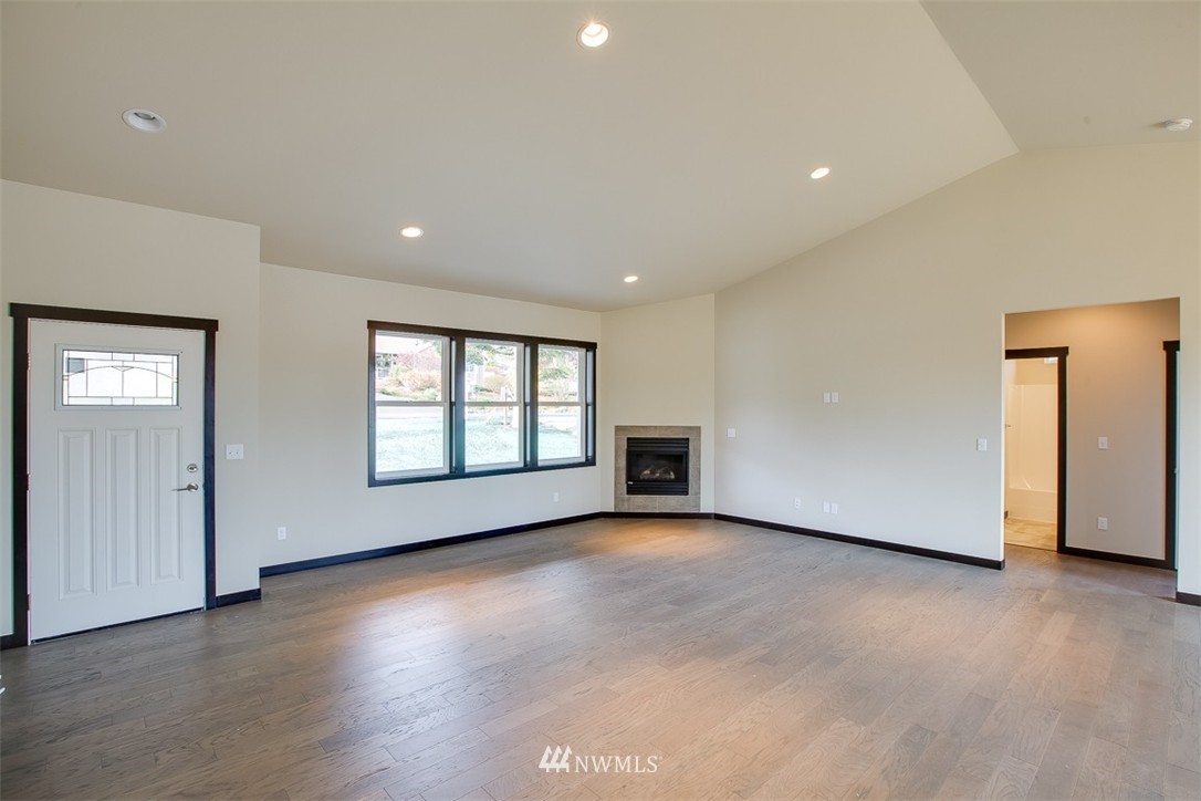 175 Russell Road Camano Island, WA 98282 - Photo 4 of 18 Gallery Image 4