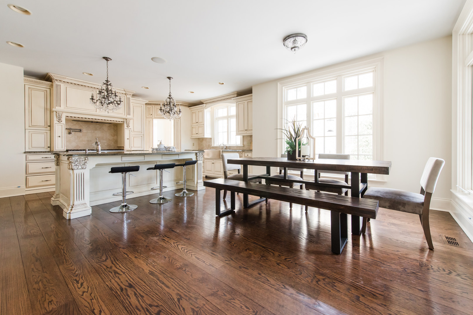 345 Forest Road Hinsdale, IL 60521 - Photo 13 of 38