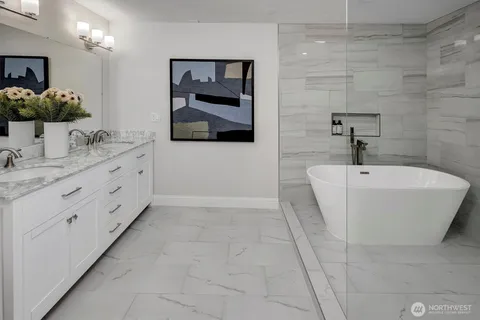 $3,942,500 | 8001 Talbot Road, Edmonds, WA 98026