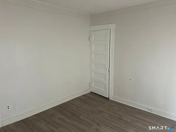 $2,200 | 88 Waldorf Avenue, Bridgeport, CT 06605