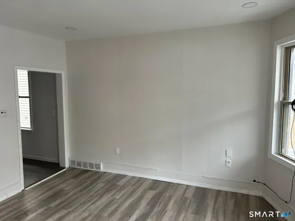 $2,200 | 88 Waldorf Avenue, Bridgeport, CT 06605