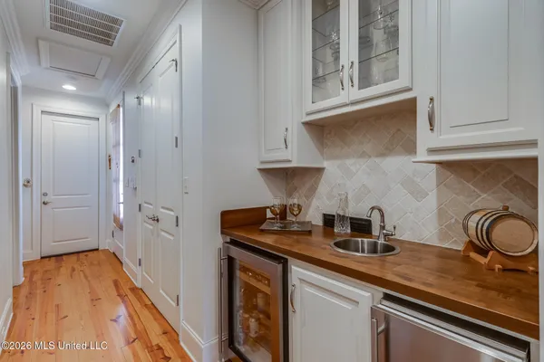 $769,000 | 391 Fly-Away Court, Biloxi, MS 39531