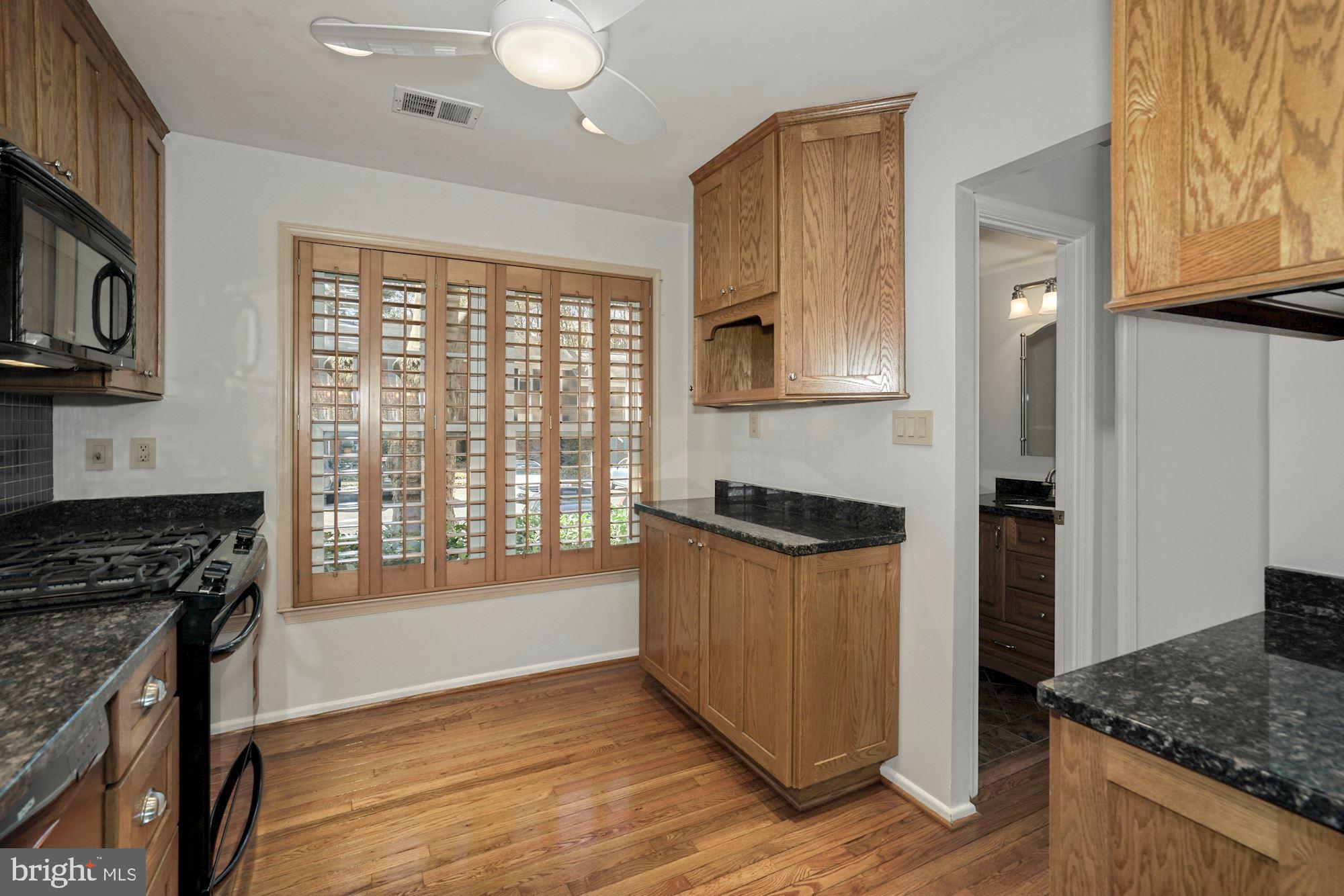 5630 Kirkham Court Springfield, VA 22151 - Photo 8 of 24 Be sure to open the doors when you visit!