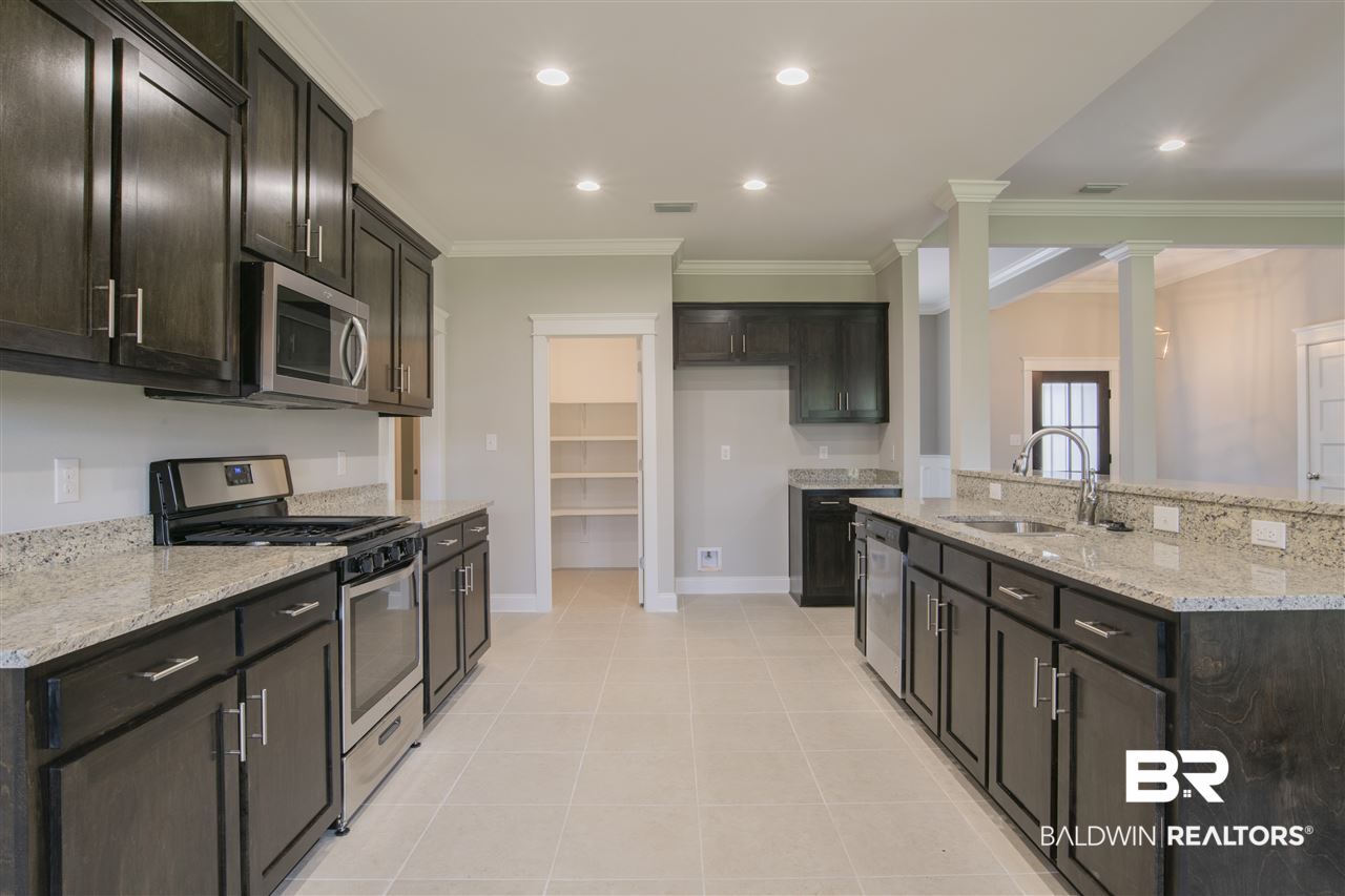 12601 Squirrel Drive Daphne, AL 36527 - Photo 11 of 39
