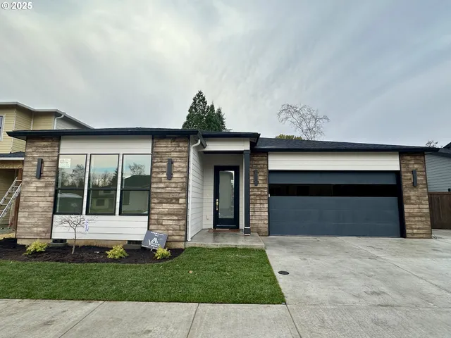 $749,900 | 11006 Northeast 54th Avenue, Vancouver, WA 98686