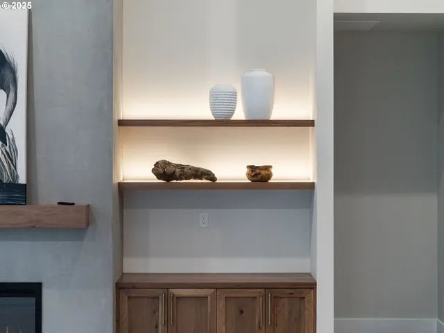 $749,900 | 11006 Northeast 54th Avenue, Vancouver, WA 98686