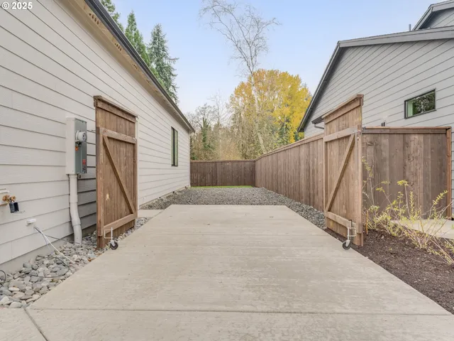 $749,900 | 11006 Northeast 54th Avenue, Vancouver, WA 98686