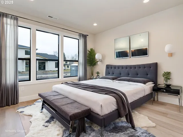 $749,900 | 11006 Northeast 54th Avenue, Vancouver, WA 98686