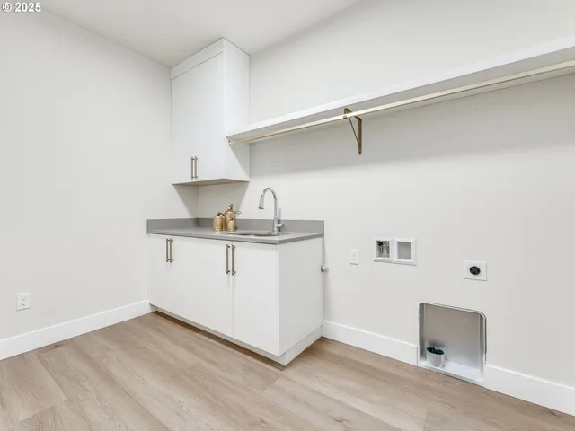 $749,900 | 11006 Northeast 54th Avenue, Vancouver, WA 98686