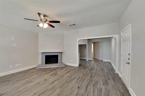 $2,000 | 521 Hollyberry Drive, Mansfield, TX 76063