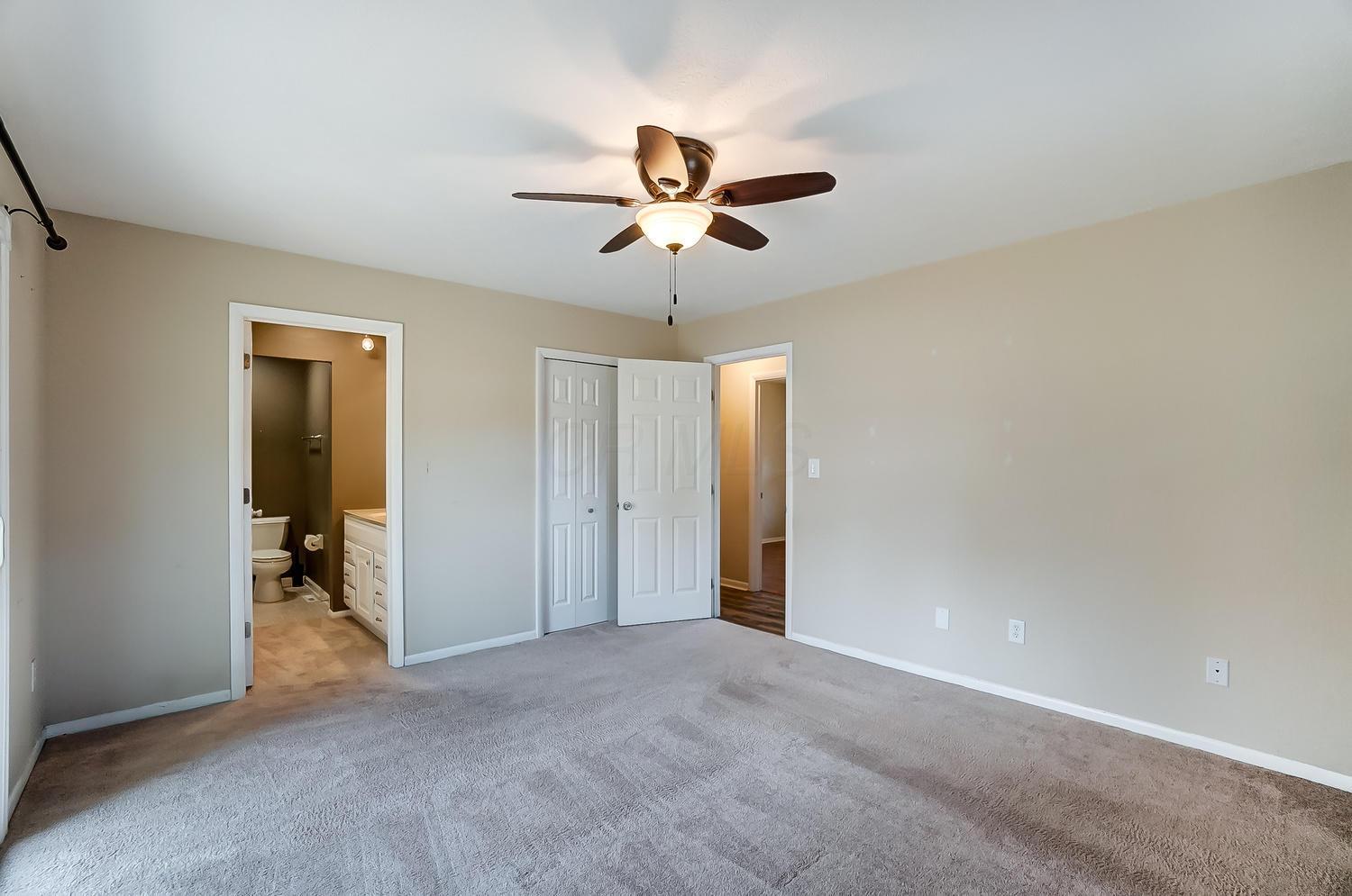 986 Hickory Road Heath, OH 43056 - Photo 11 of 32