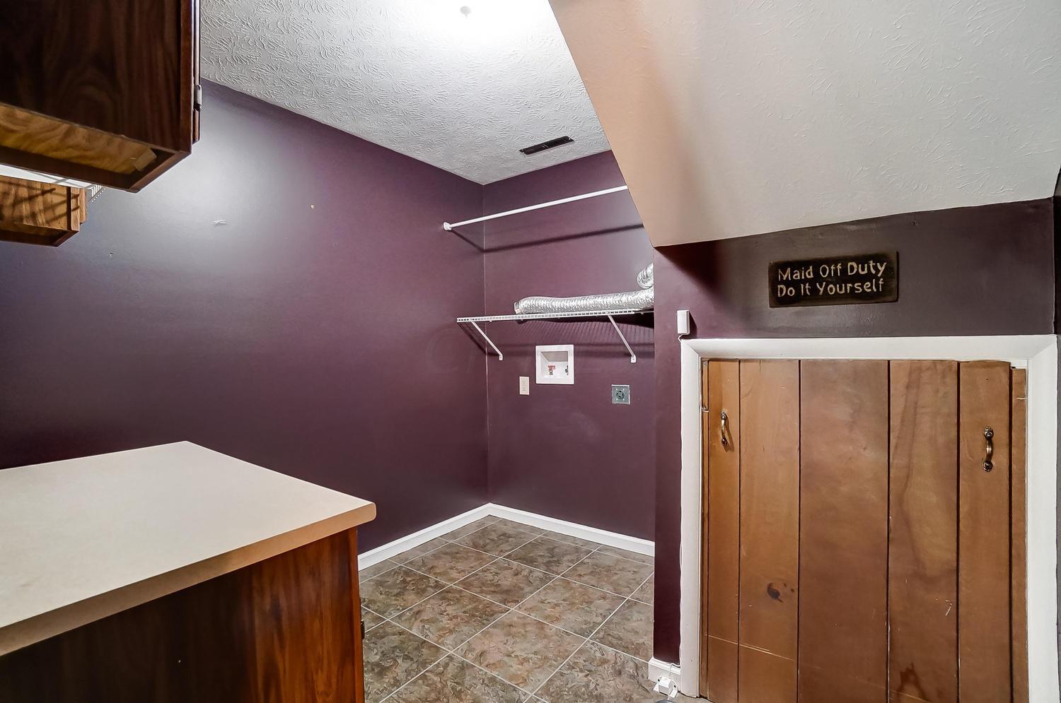 986 Hickory Road Heath, OH 43056 - Photo 22 of 32