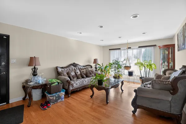 $365,000 | 540 North Michigan Avenue, Villa Park, IL 60181