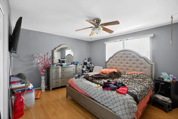 $365,000 | 540 North Michigan Avenue, Villa Park, IL 60181