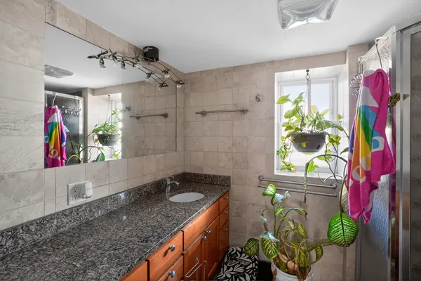 $365,000 | 540 North Michigan Avenue, Villa Park, IL 60181