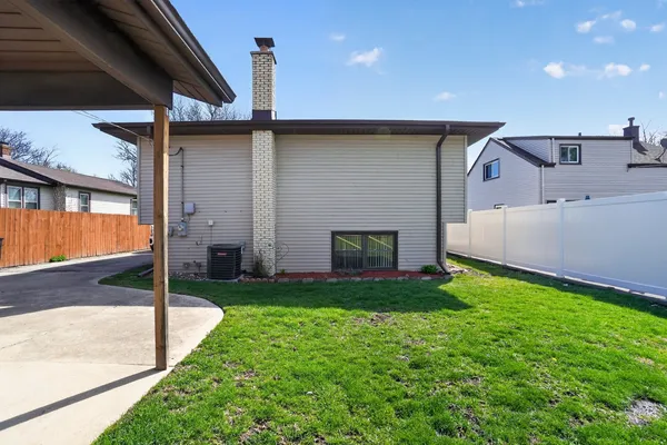 $365,000 | 540 North Michigan Avenue, Villa Park, IL 60181