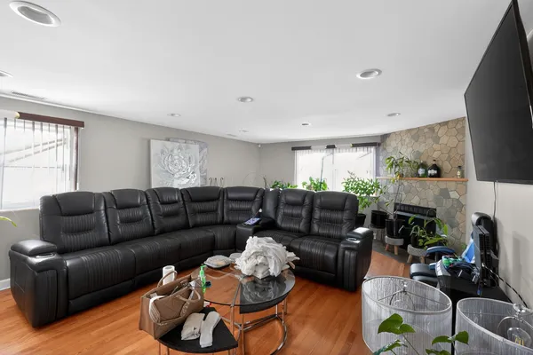 $365,000 | 540 North Michigan Avenue, Villa Park, IL 60181