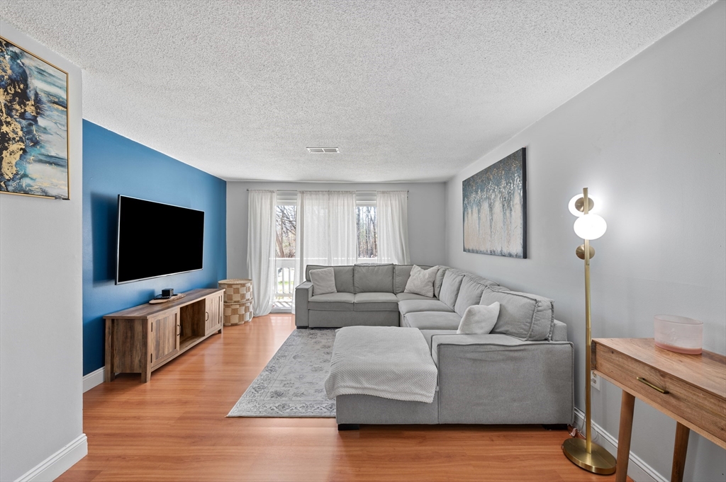 2602 Franklin Crossing Road, Unit 2602 Franklin, MA 02038 - Photo 2 of 28 Gallery Image 2