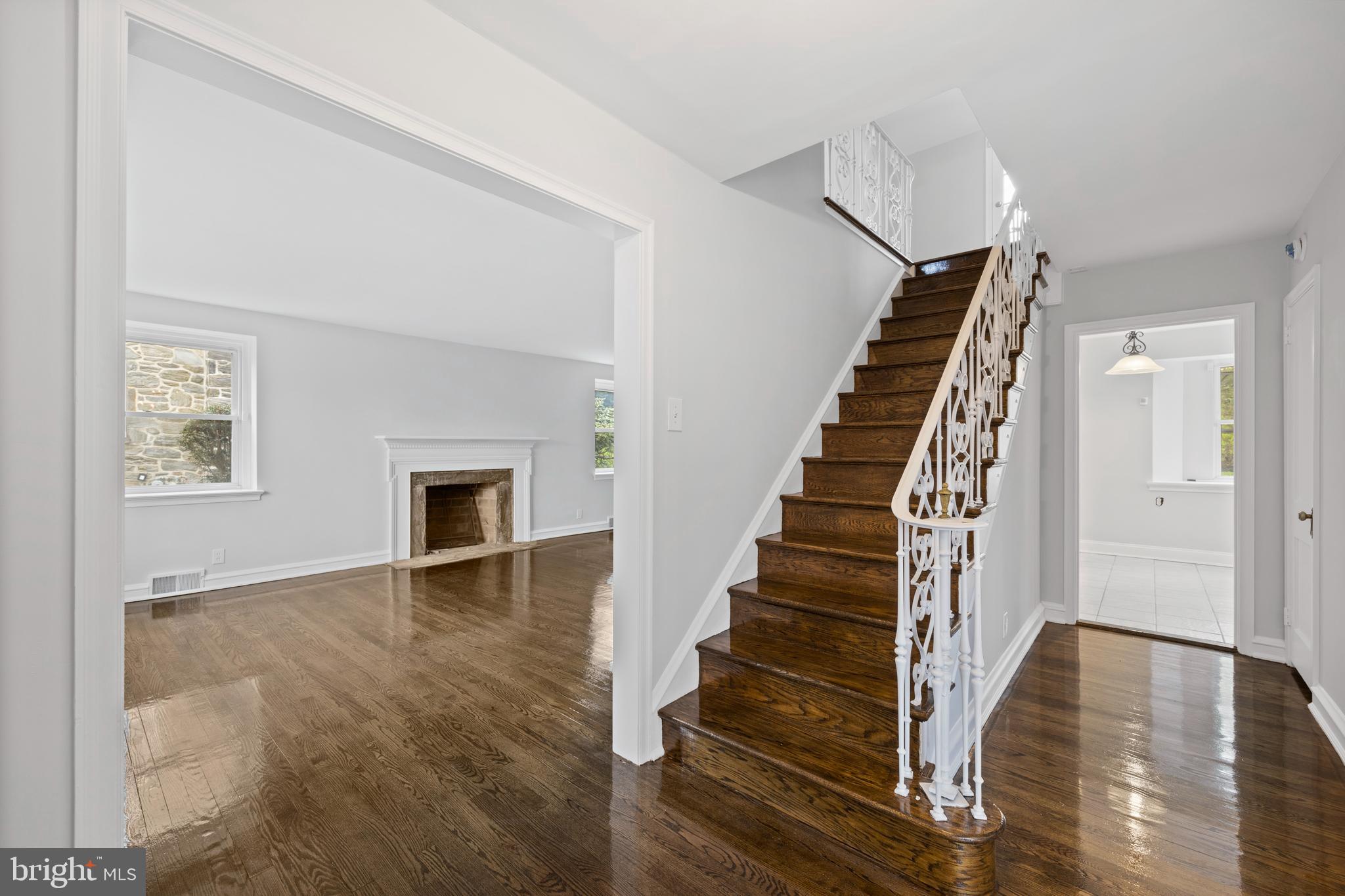614 Yale Road Bala Cynwyd, PA 19004 - Photo 3 of 24 Foyer