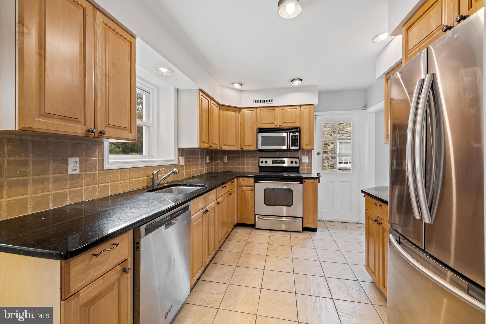 614 Yale Road Bala Cynwyd, PA 19004 - Photo 8 of 24 Kitchen