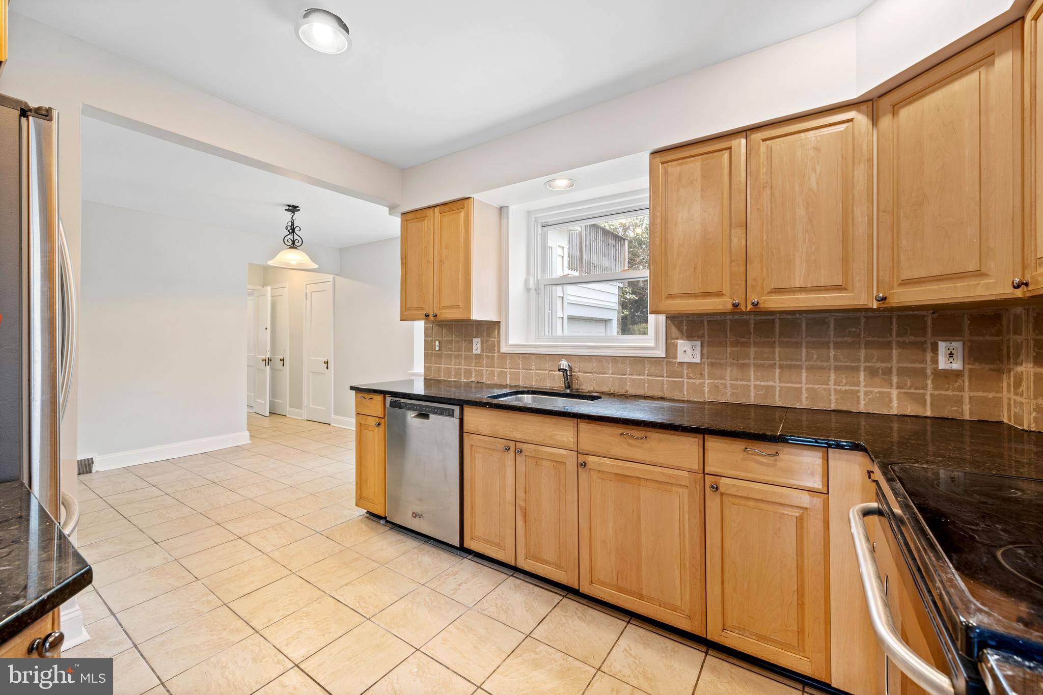 614 Yale Road Bala Cynwyd, PA 19004 - Photo 10 of 24 Kitchen