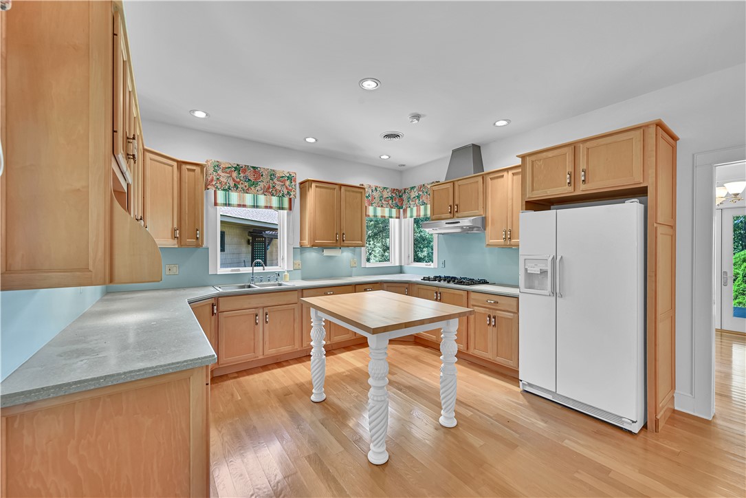 113 Wandering Way Pickens, SC 29671 - Photo 3 of 33