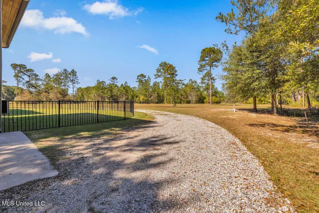 $650,000 | 5084 Firetower Road, Kiln, MS 39556