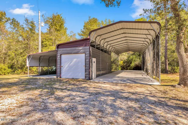 $650,000 | 5084 Firetower Road, Kiln, MS 39556