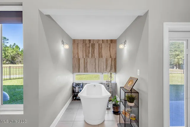 $650,000 | 5084 Firetower Road, Kiln, MS 39556