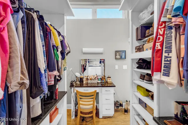 $650,000 | 5084 Firetower Road, Kiln, MS 39556