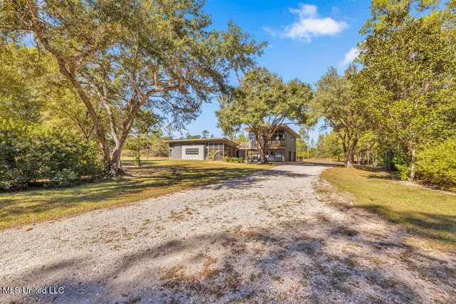 $650,000 | 5084 Firetower Road, Kiln, MS 39556