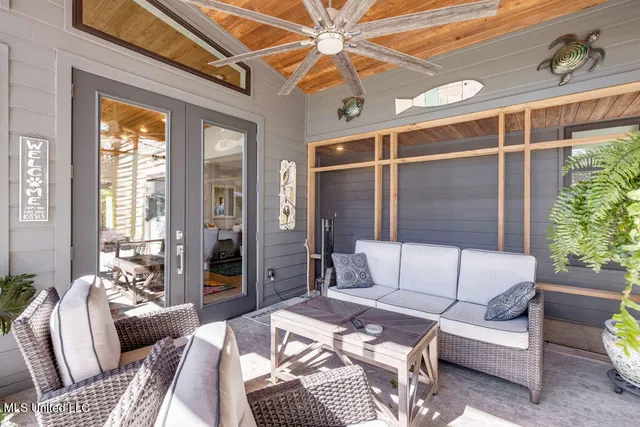 $650,000 | 5084 Firetower Road, Kiln, MS 39556