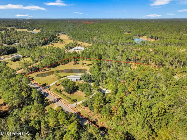 $650,000 | 5084 Firetower Road, Kiln, MS 39556