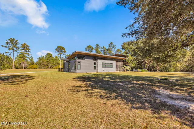 $650,000 | 5084 Firetower Road, Kiln, MS 39556