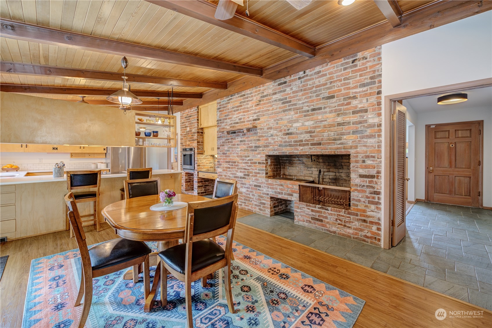 1405 First Street Wenatchee, WA 98801 - Photo 19 of 40 a dining room with furniture and window