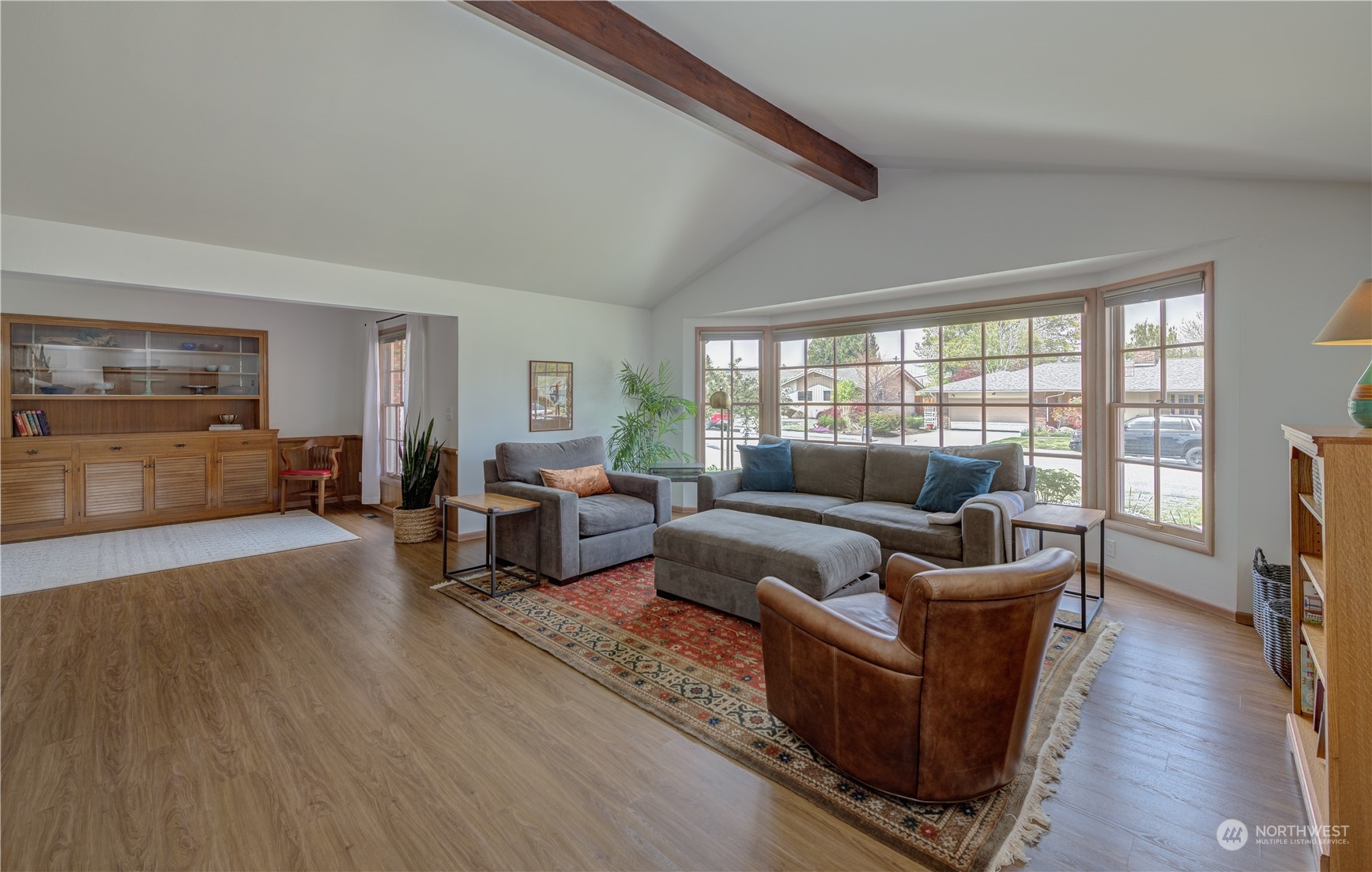 1405 First Street Wenatchee, WA 98801 - Photo 8 of 40 a living room with furniture and a flat screen tv