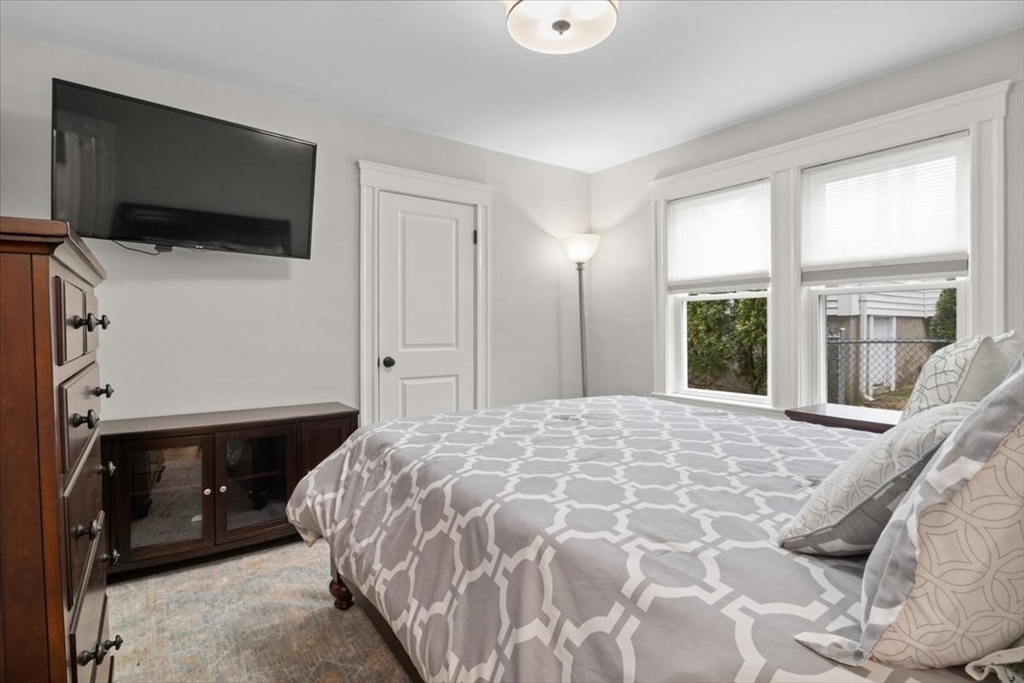 64 Bradford Road Watertown, MA 02472 - Photo 23 of 42 Gallery Image 23